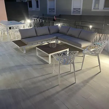 Avec Piscine Privée Proche